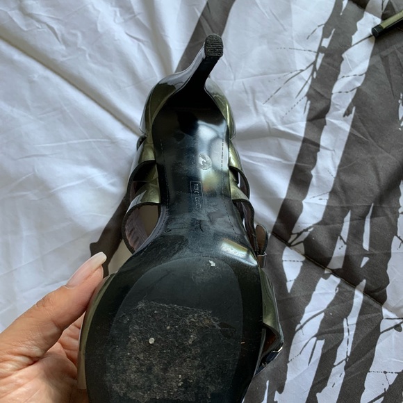 Vince Camuto green patent heels - Picture 2 of 5